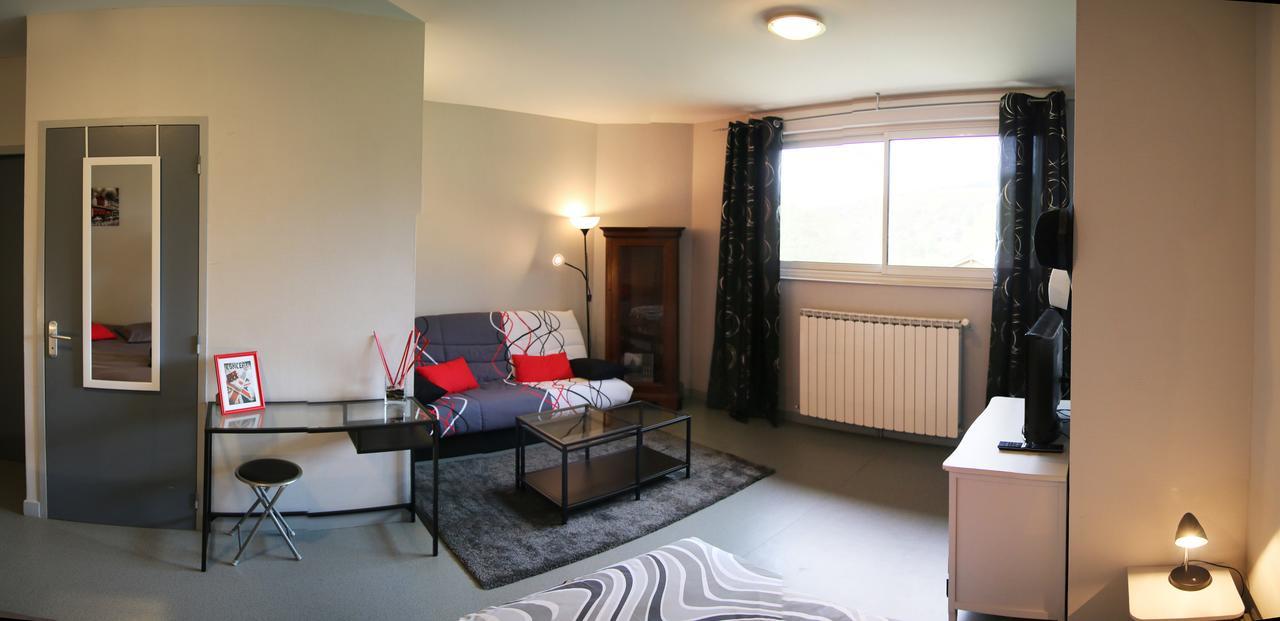 Le Grand Val Bed & Breakfast Lavastrie Dış mekan fotoğraf