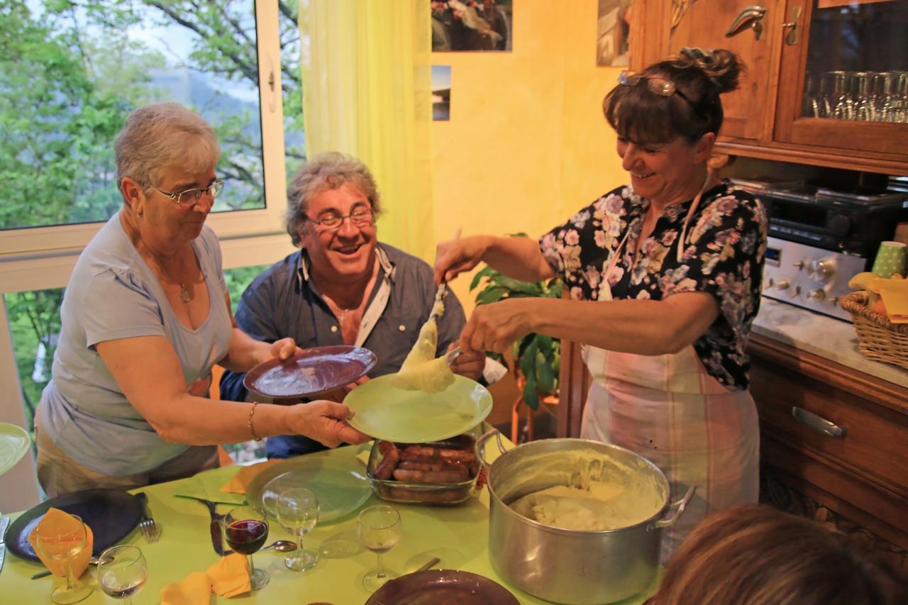 Le Grand Val Bed & Breakfast Lavastrie Dış mekan fotoğraf